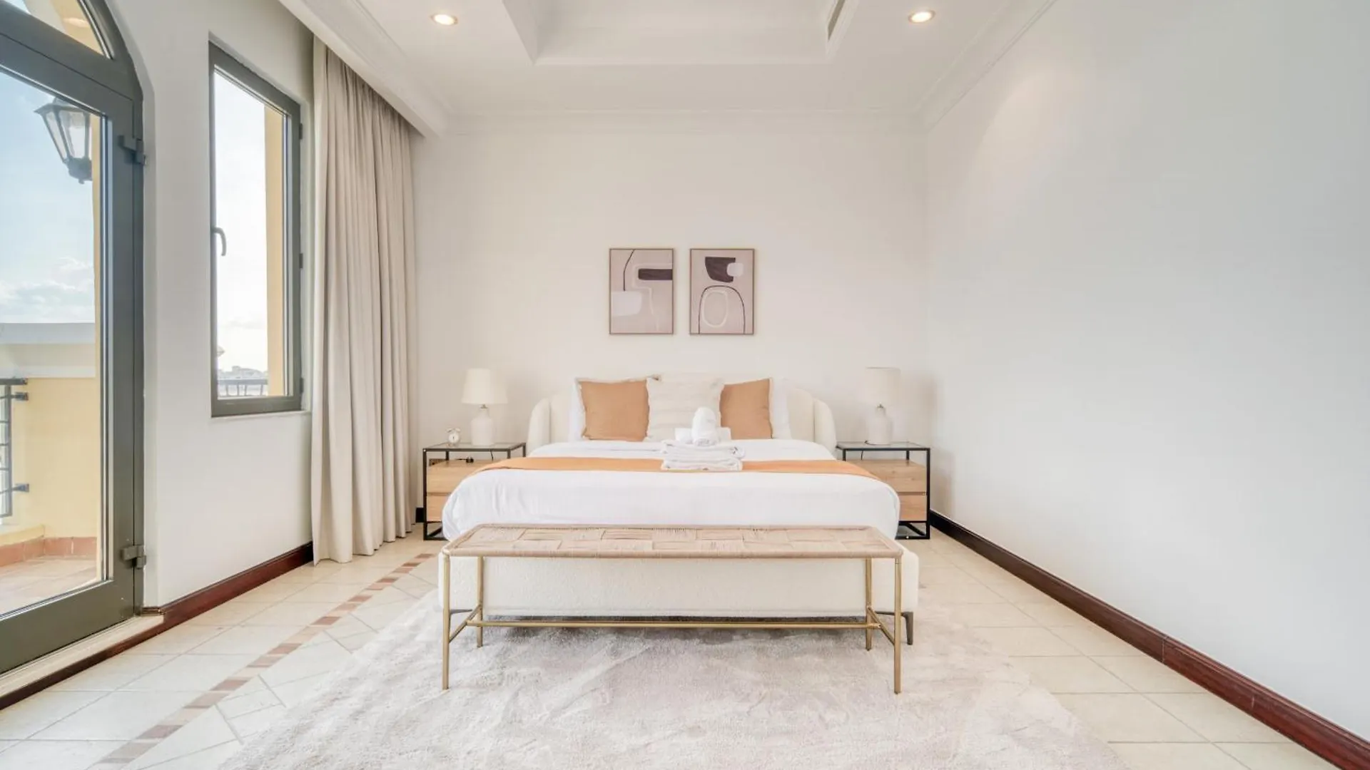Villa Frond D, Beach Front Villa, Palm Jumeirah - Mint Stay Dubai